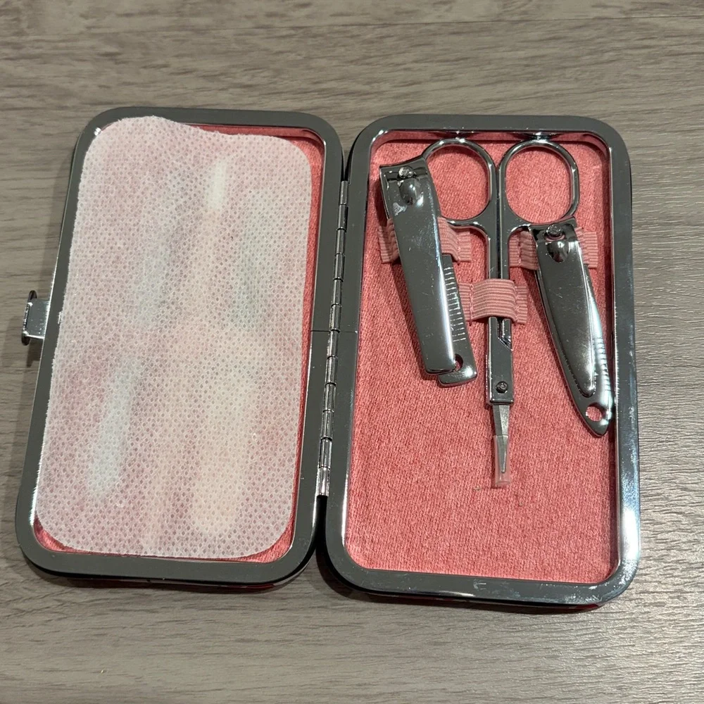 Pink Cherry & Daisy Print Manicure Kit